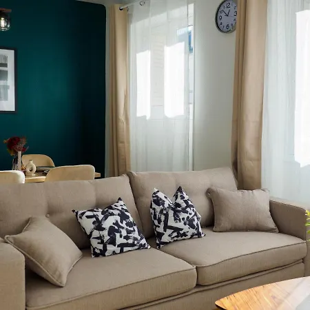 Le Metropolitan Apartment