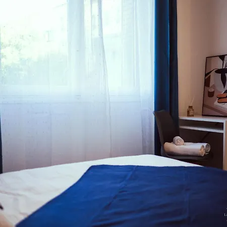 Le Metropolitan Apartment