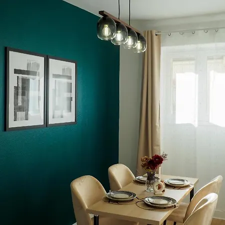 Le Metropolitan Apartment